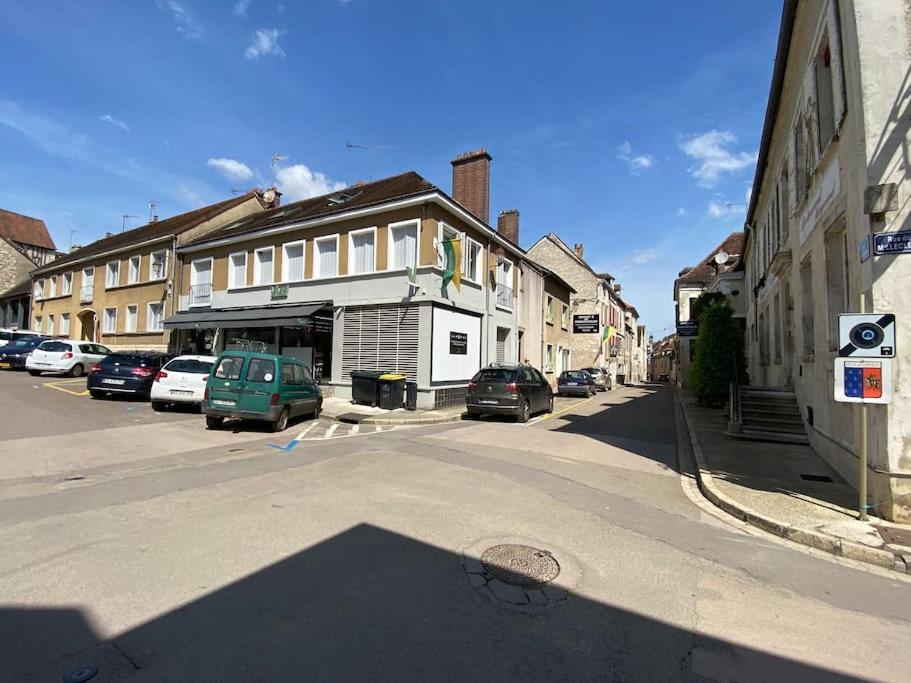 La Belle Cuvee - Plein Centre-Ville シャブリ エクステリア 写真